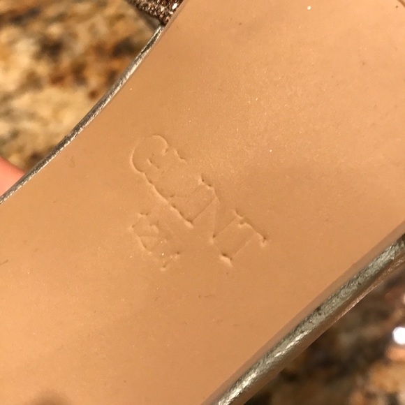 Glint ‘Desi” Platform Sandal - Picture 8 of 8